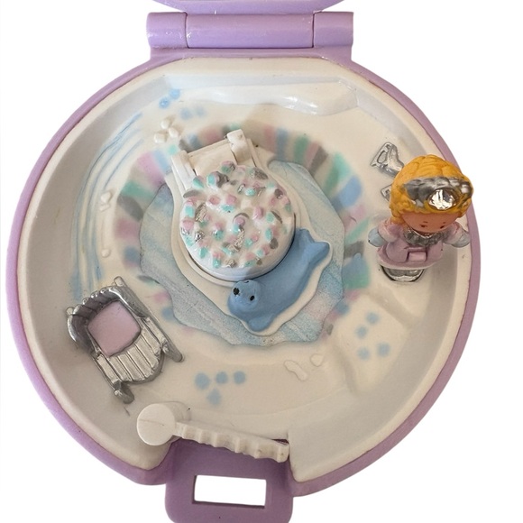 1992 Polly Pocket: Princess Polly’s Ice Kingdom - Picture 3 of 7